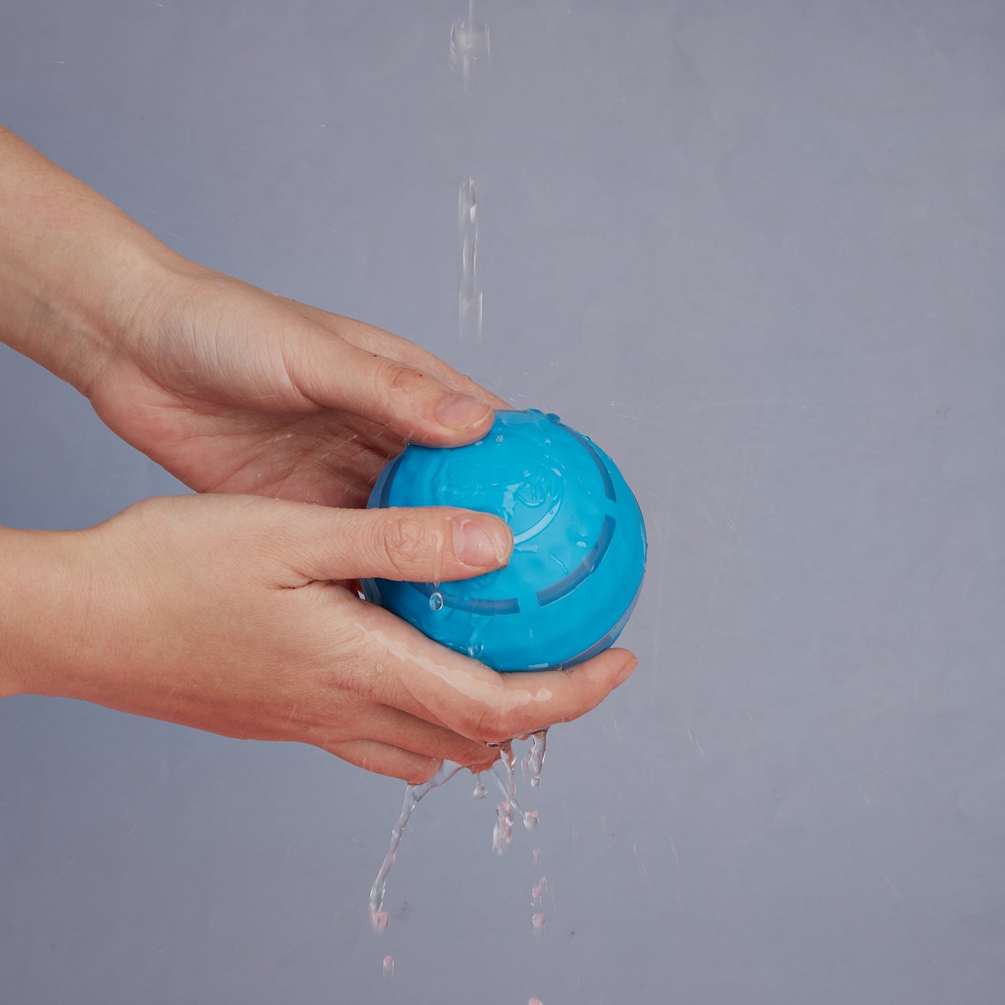 FOFOS Dog rolling ball rechargeable