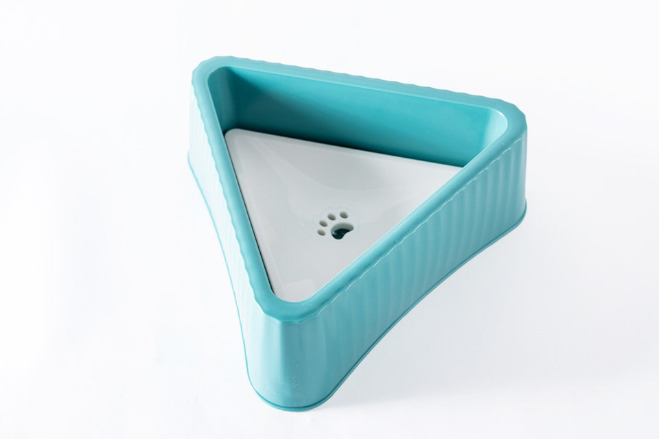 Plato triangular para agua para perros y gatos