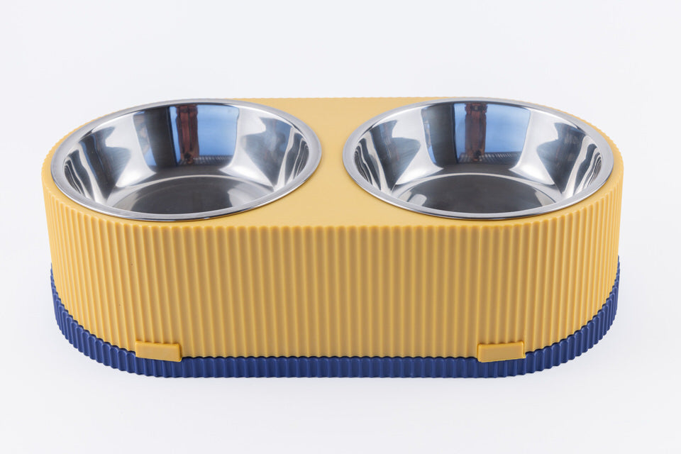 Triple bowl for pets